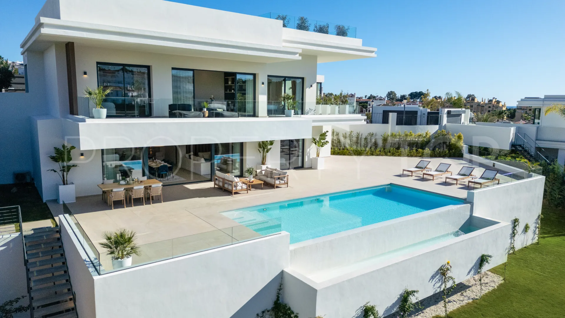 Villa en venta en New Golden Mile