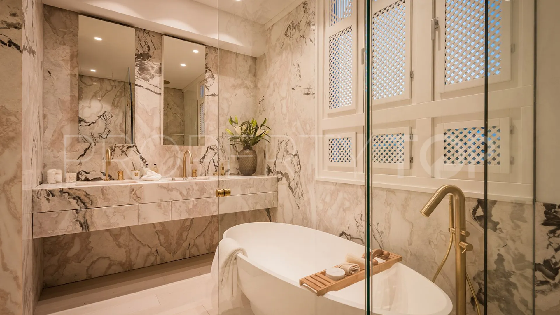 Marbella Ciudad, atico duplex con 4 dormitorios en venta