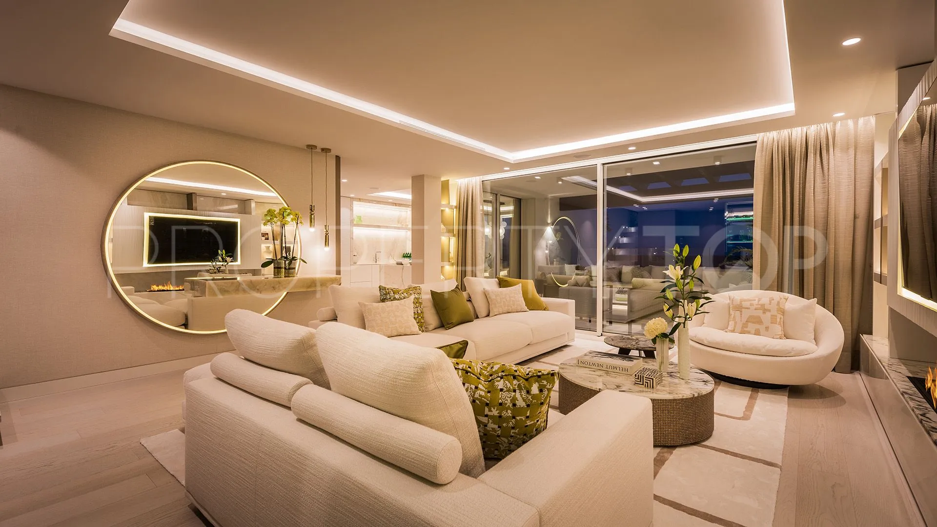 Marbella Ciudad, atico duplex con 4 dormitorios en venta