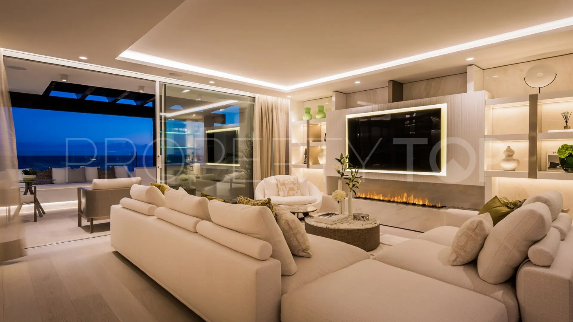 Marbella Ciudad, atico duplex con 4 dormitorios en venta