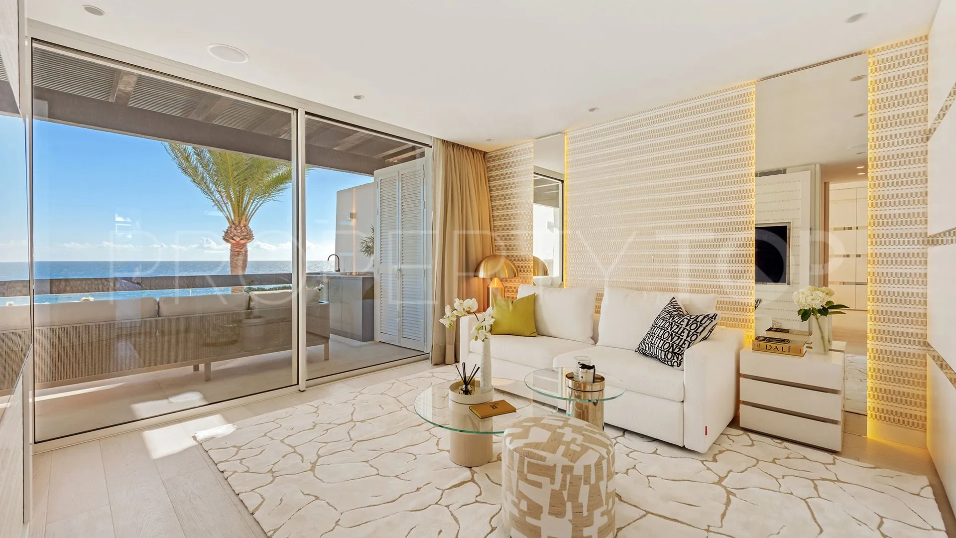 Marbella Ciudad, atico duplex con 4 dormitorios en venta