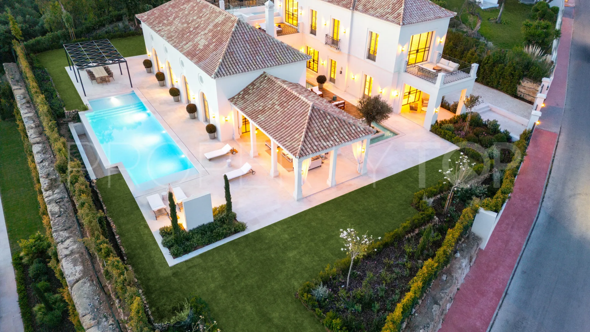 Marbella, villa en venta de 6 dormitorios