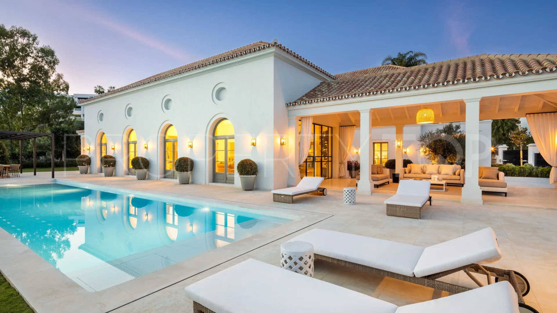 Marbella, villa en venta de 6 dormitorios