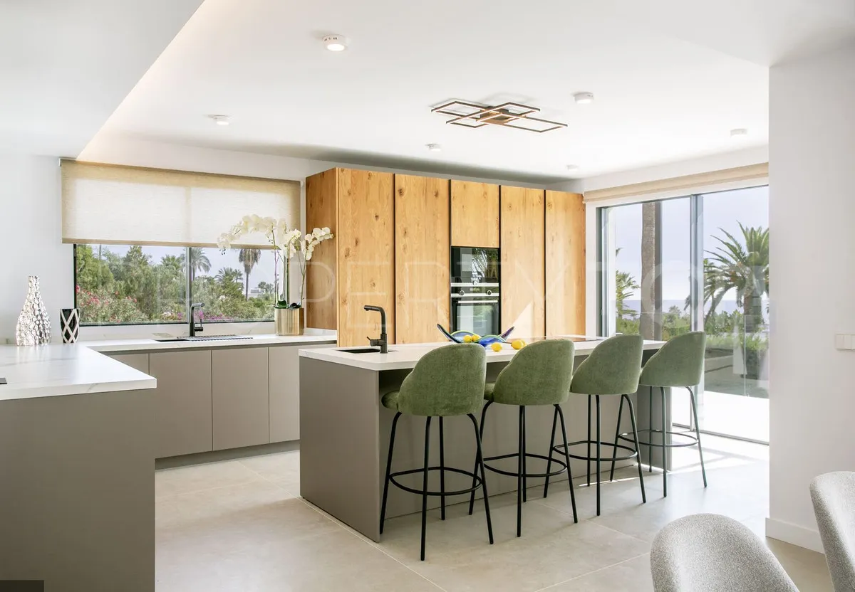 6 bedrooms Marbella Golden Mile villa for sale