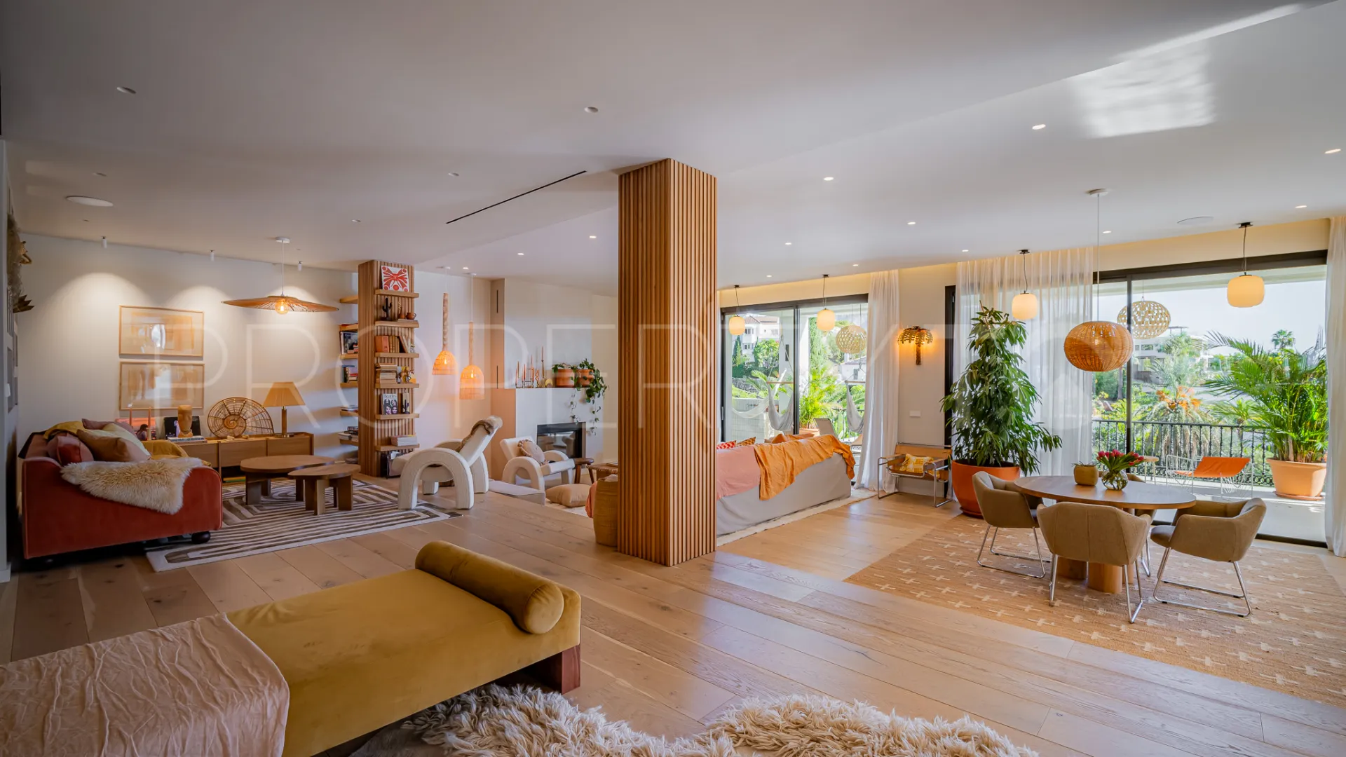Se vende villa de 5 dormitorios en Marbella