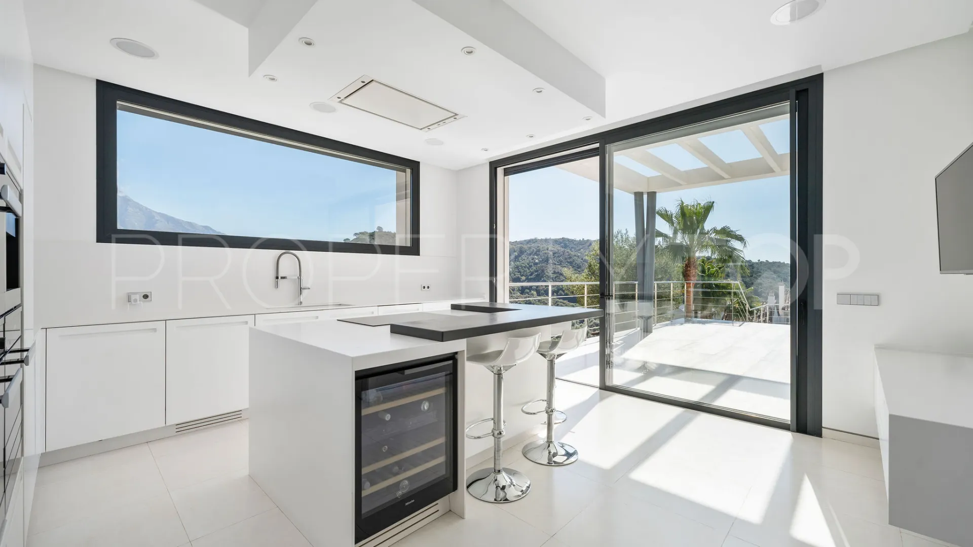 Villa in Benahavis for sale