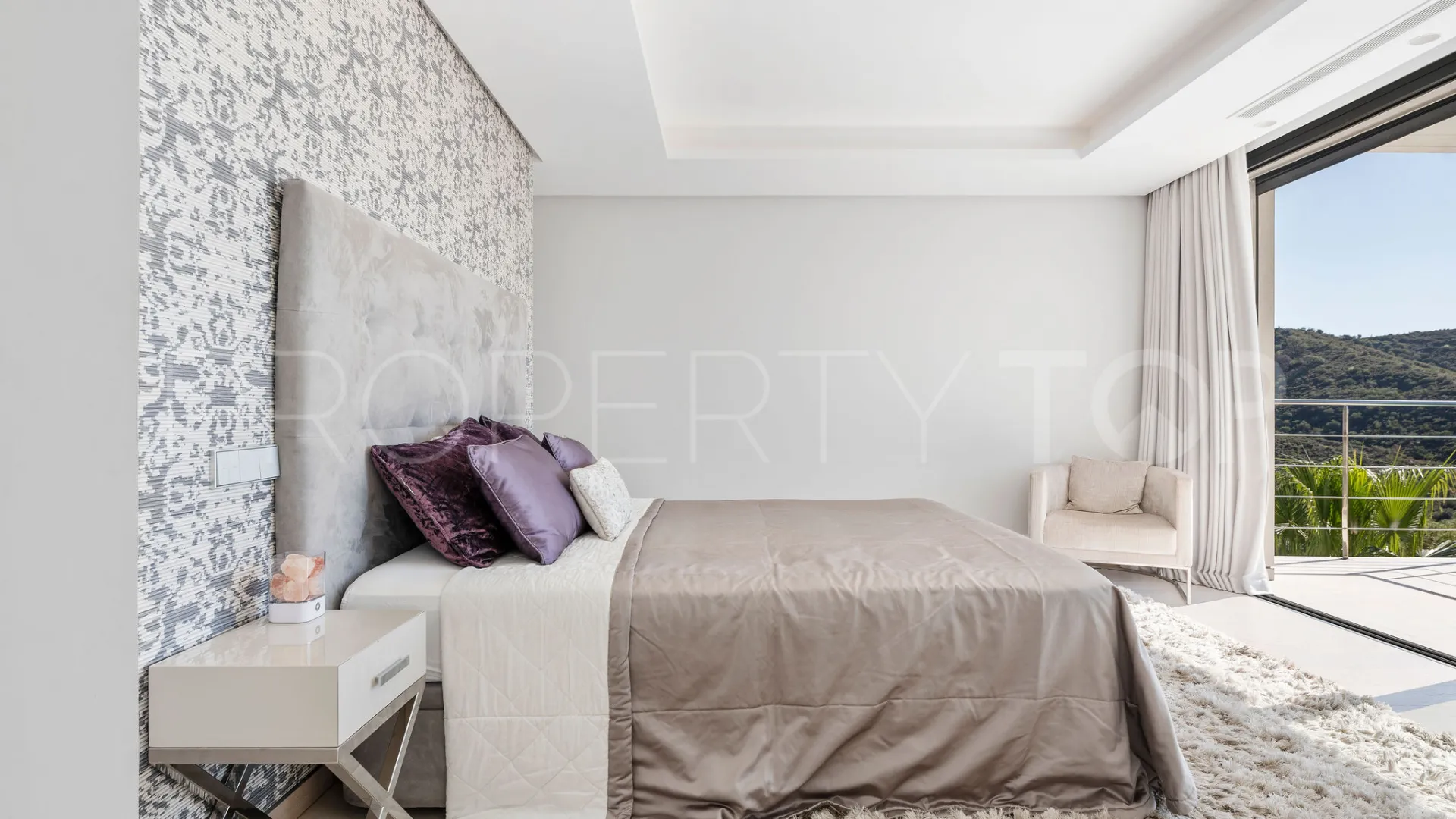 Villa in Benahavis for sale