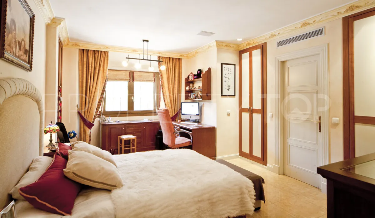 Villa de 7 dormitorios en venta en Marbella Golden Mile