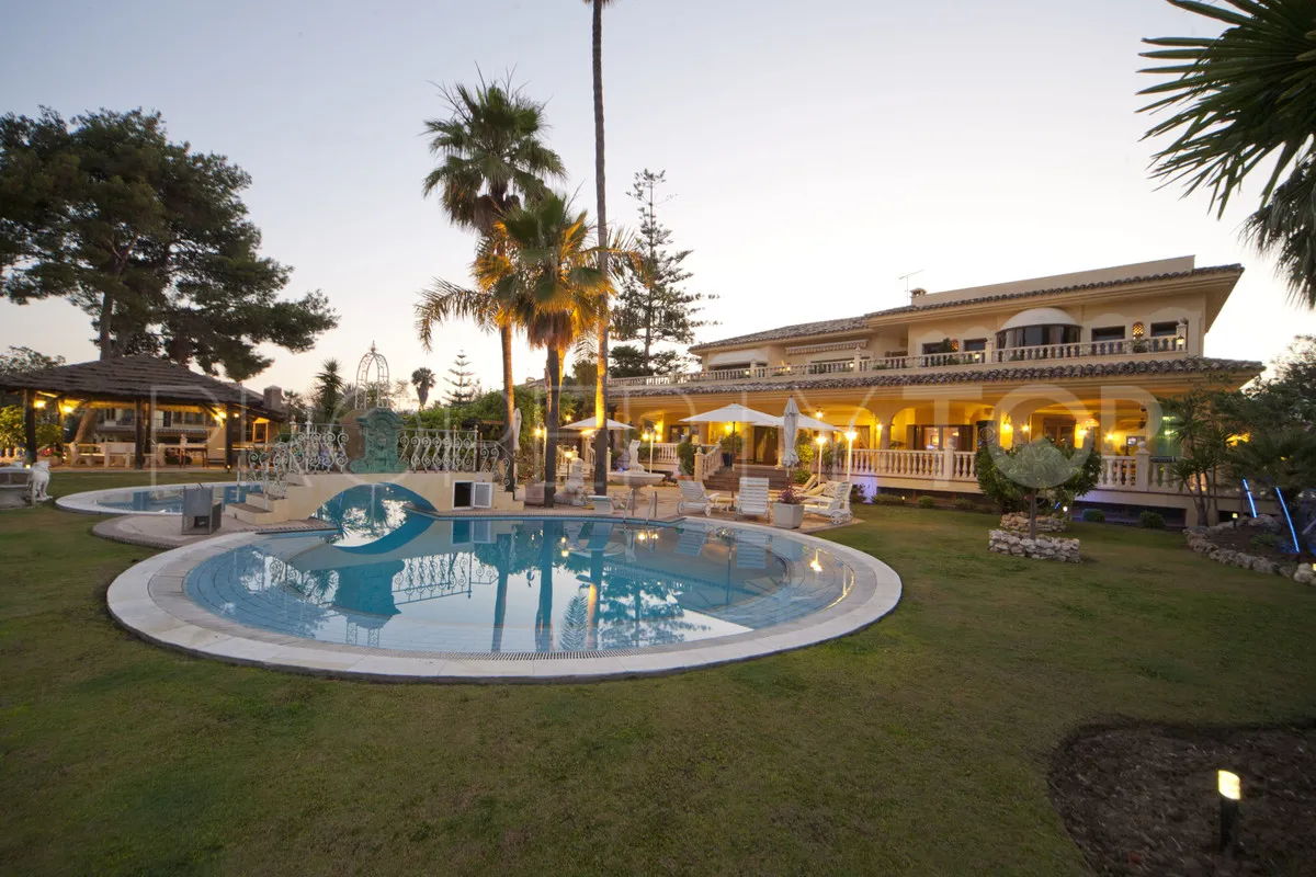 Villa de 7 dormitorios en venta en Marbella Golden Mile