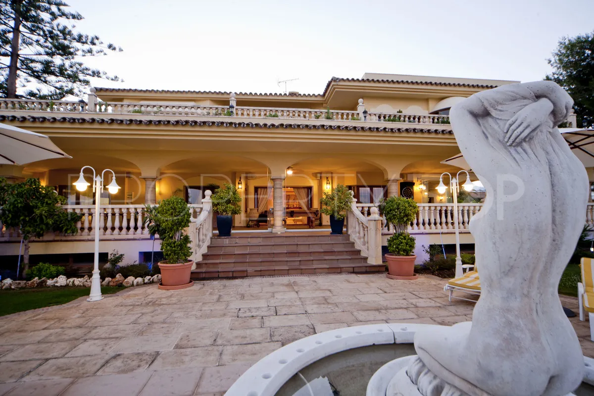 Villa de 7 dormitorios en venta en Marbella Golden Mile