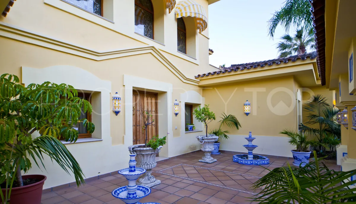 Villa de 7 dormitorios en venta en Marbella Golden Mile