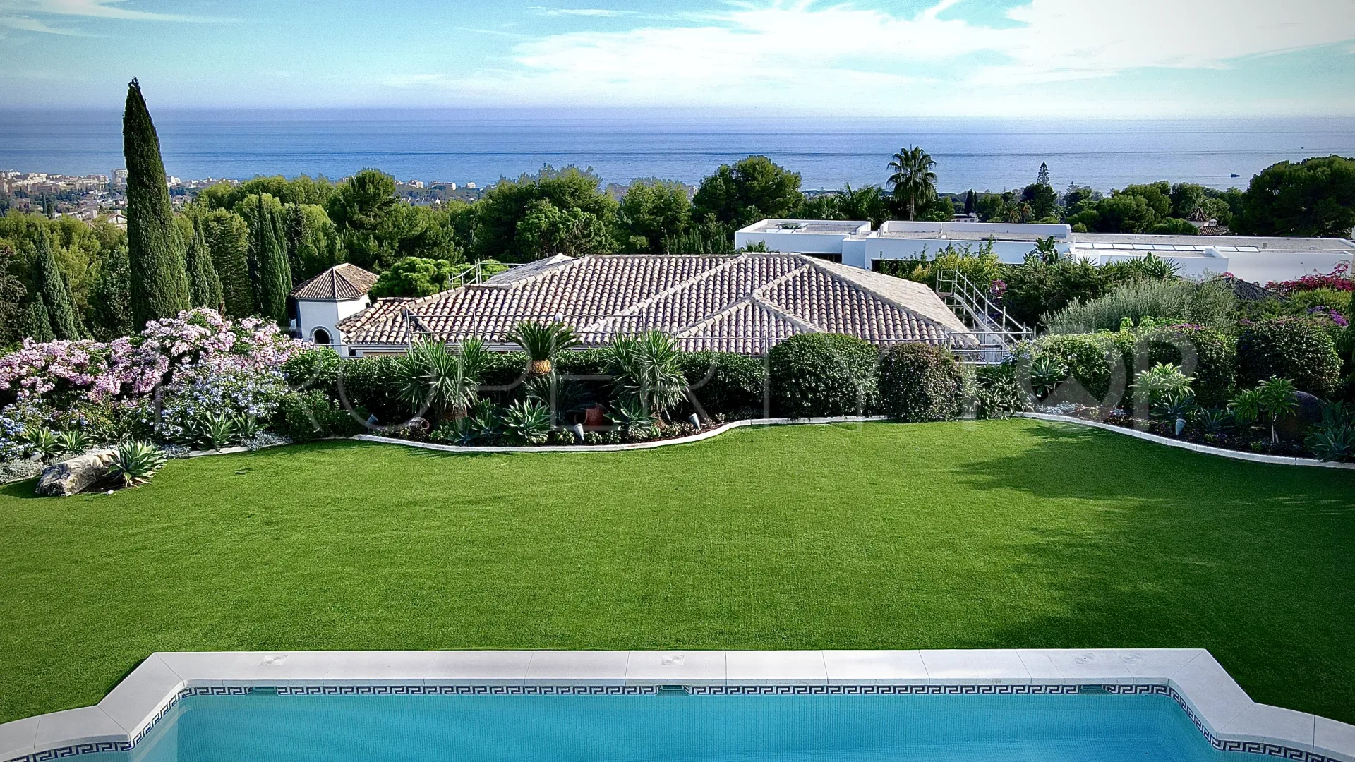 Villa a la venta en Marbella Golden Mile con 6 dormitorios