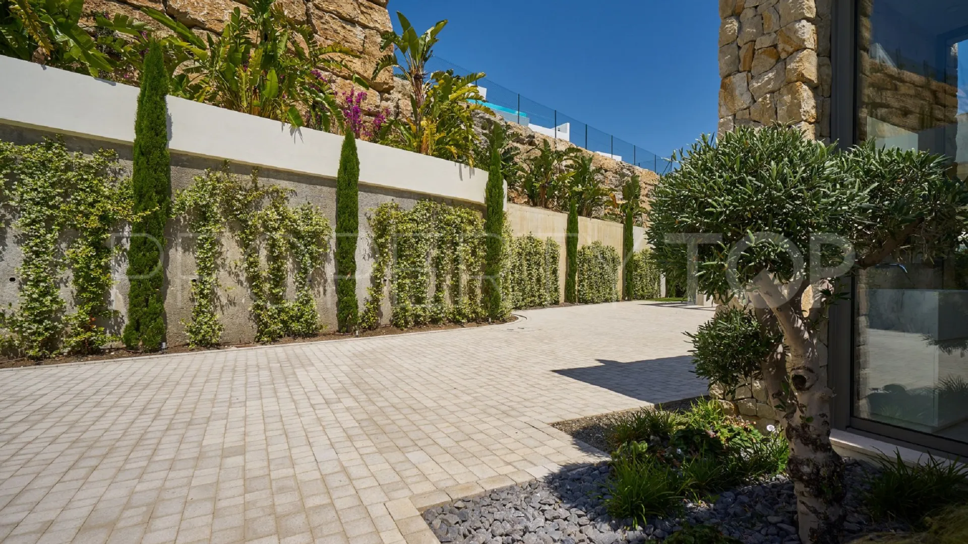 Se vende villa de 5 dormitorios en La Alqueria