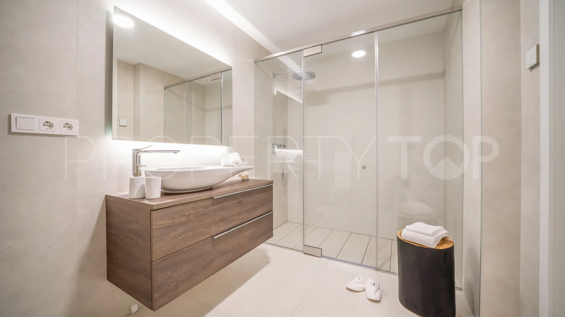Atico duplex en venta en Estepona
