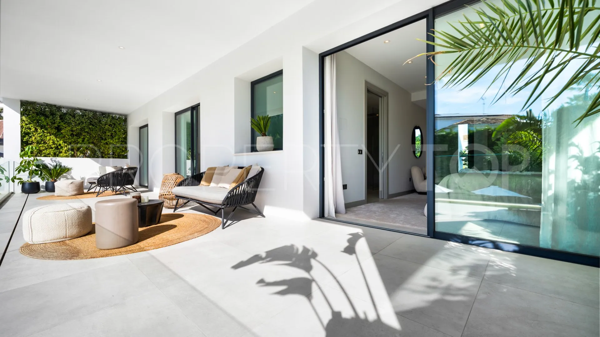 Buy Nueva Andalucia villa with 5 bedrooms