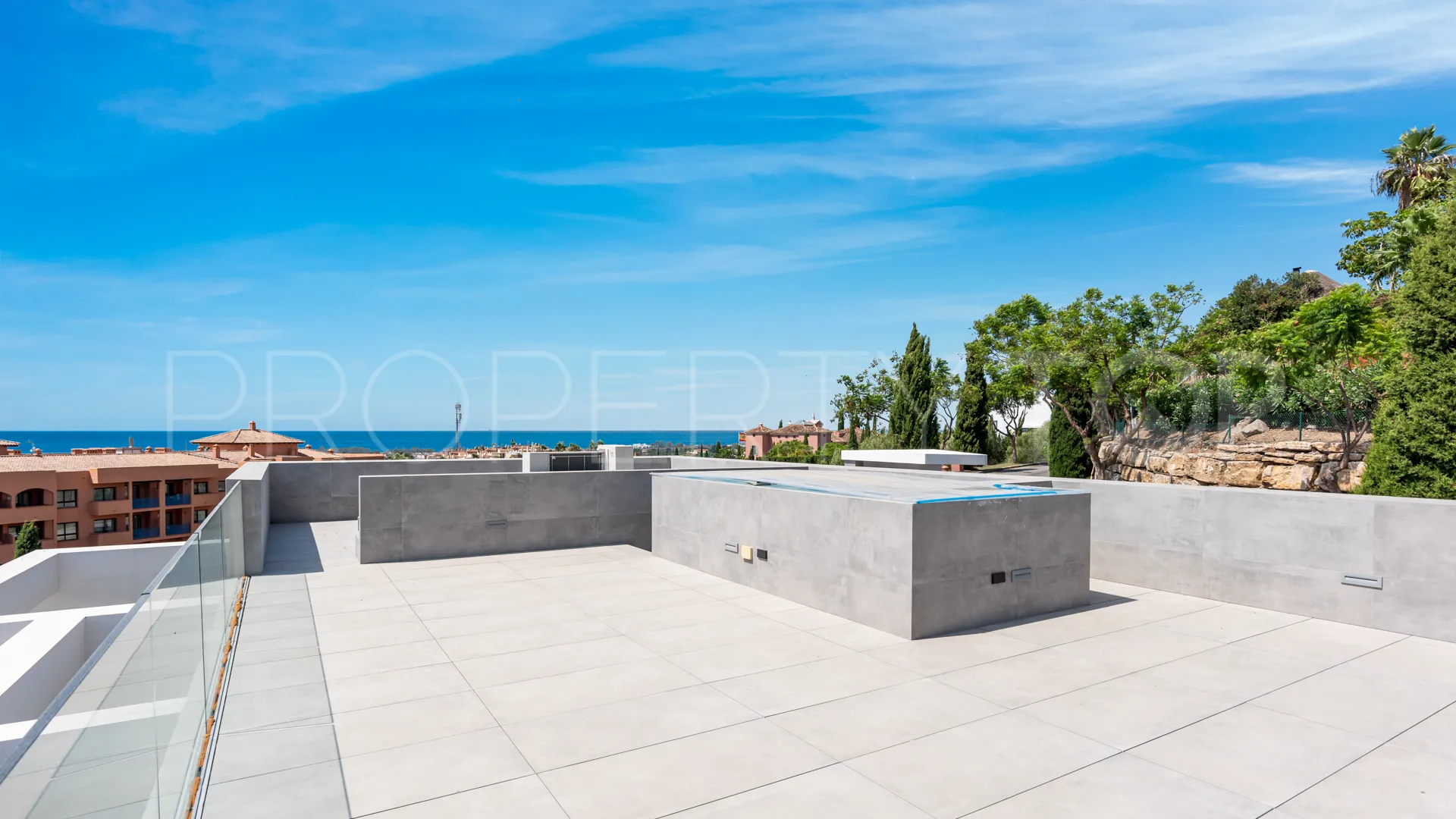 Villa de 5 dormitorios a la venta en Benahavis