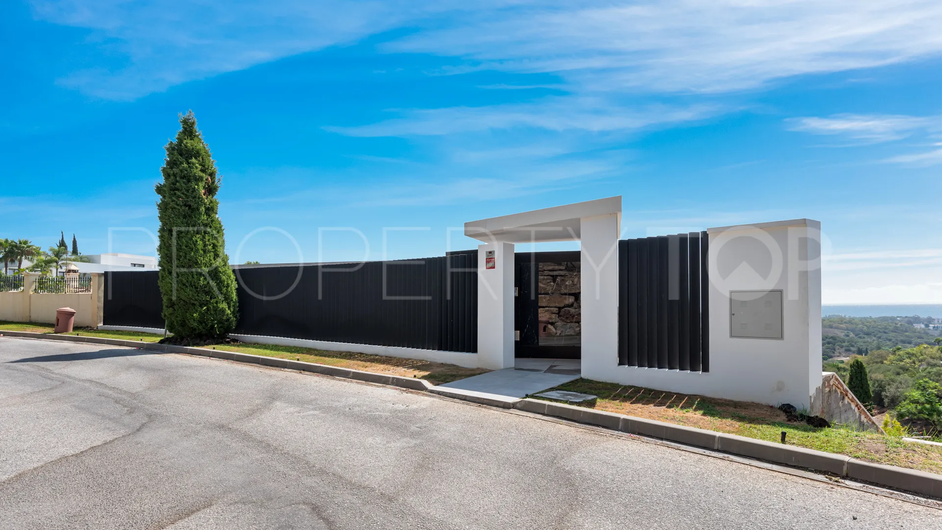 Villa de 5 dormitorios a la venta en Benahavis