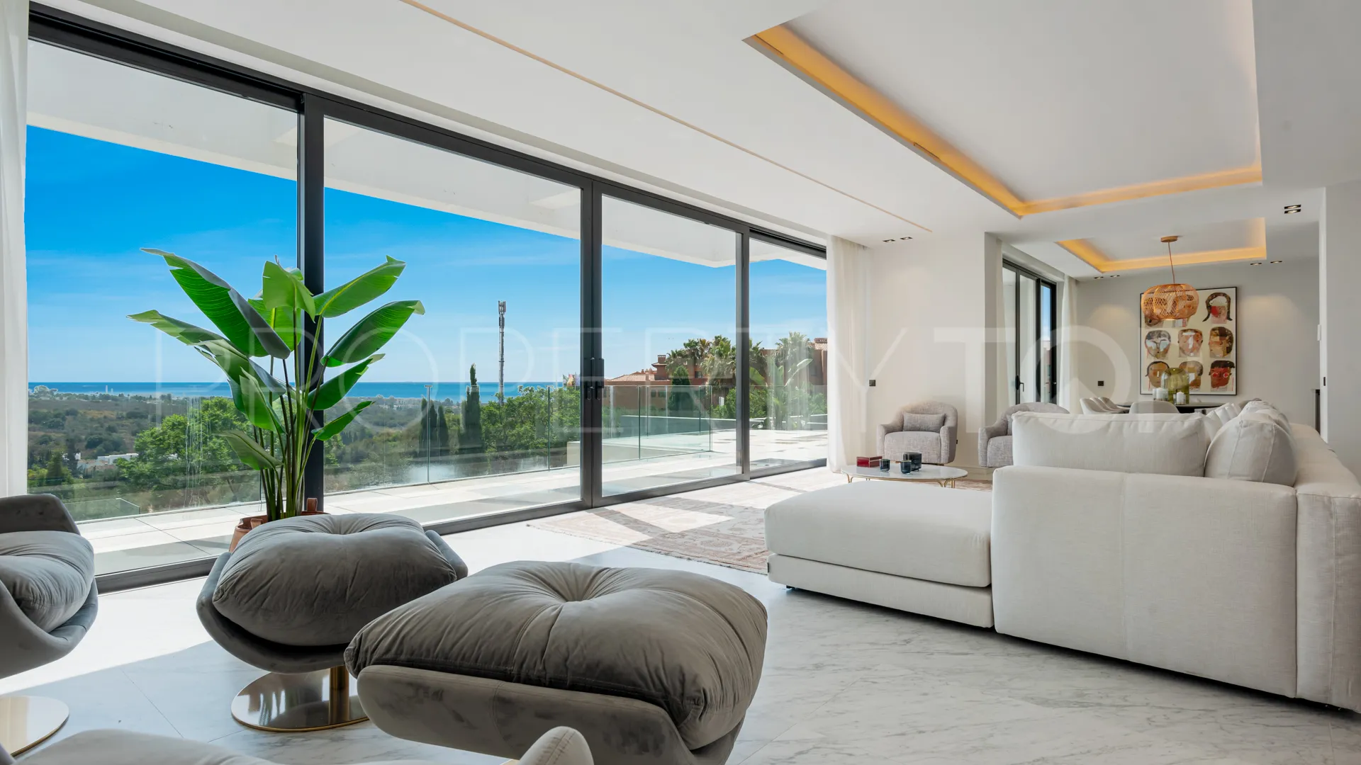 Villa de 5 dormitorios a la venta en Benahavis
