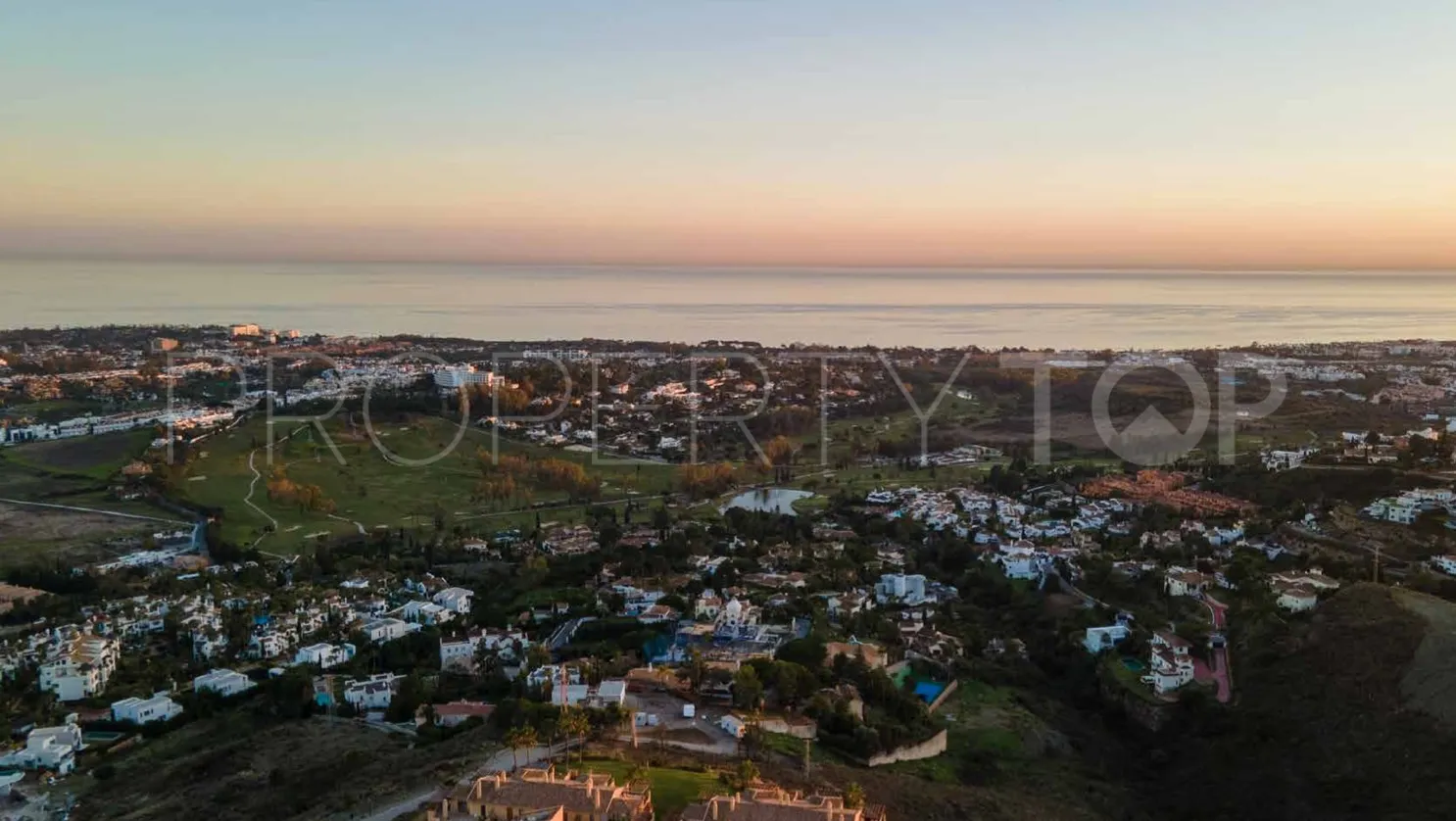 Villa con 5 dormitorios a la venta en Benahavis
