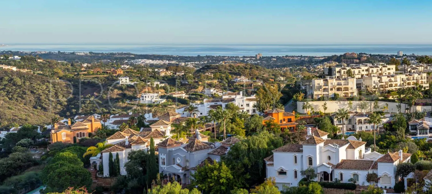 Villa con 5 dormitorios a la venta en Benahavis
