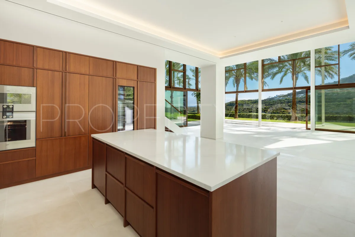 Villa con 6 dormitorios a la venta en Casares Golf