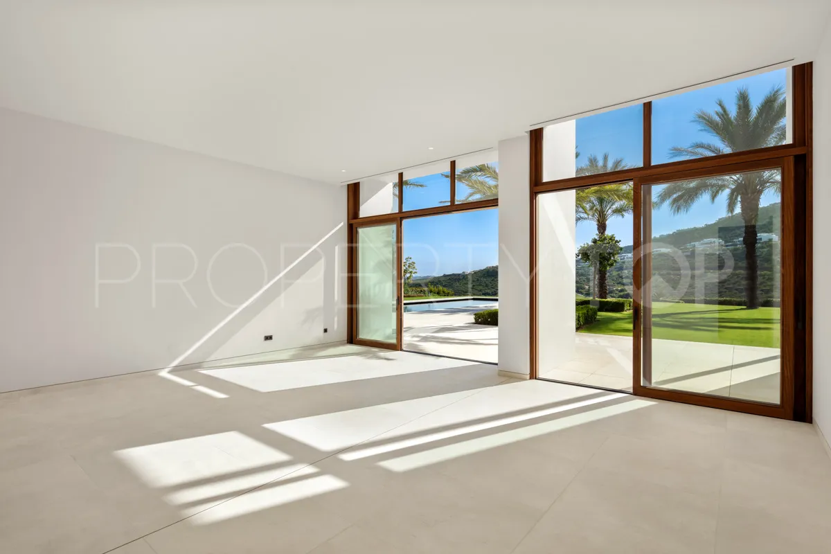 Villa con 6 dormitorios a la venta en Casares Golf
