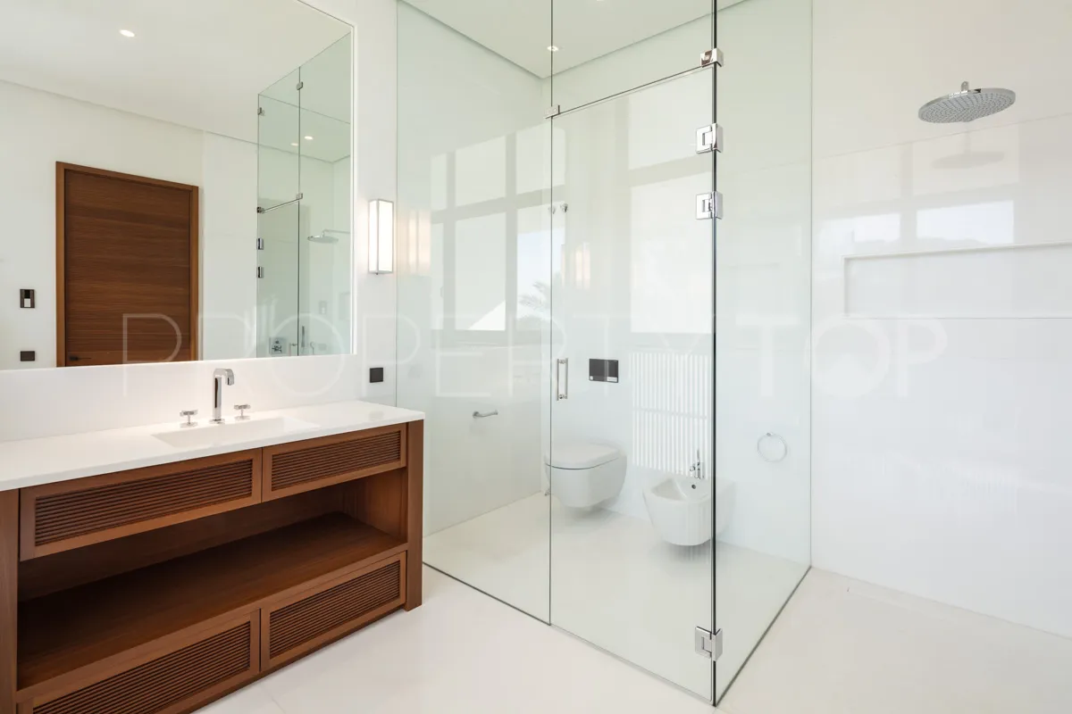 Villa con 6 dormitorios a la venta en Casares Golf