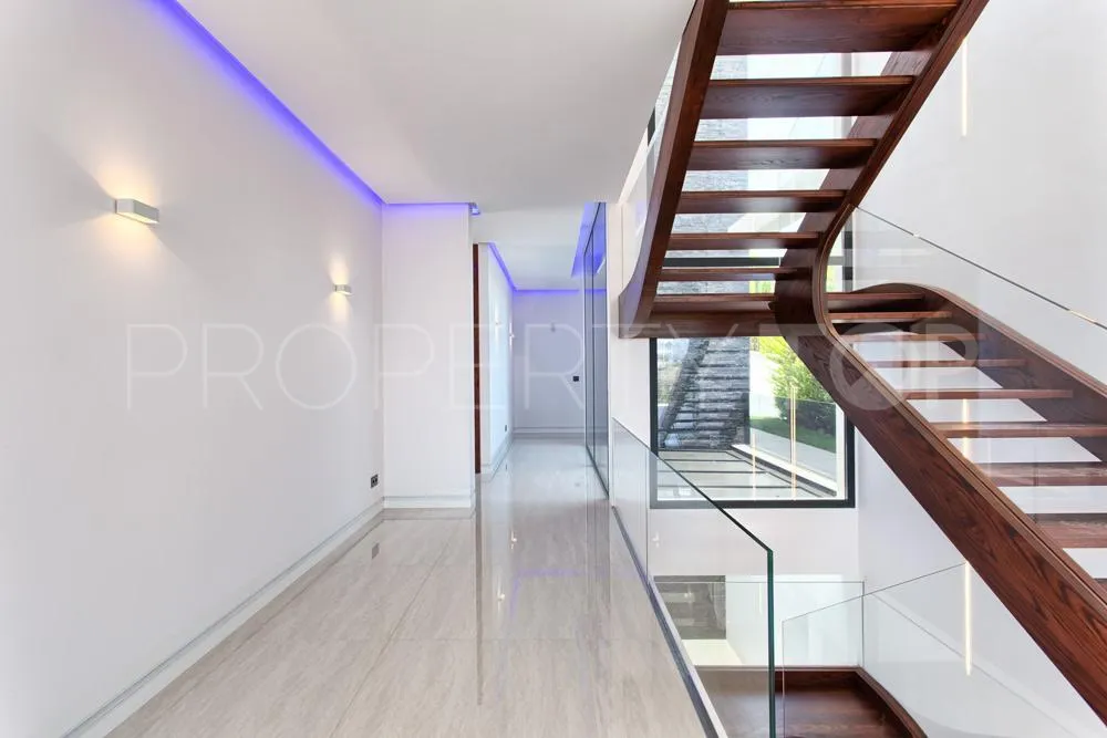 Villa en venta de 6 dormitorios en Marbella Ciudad