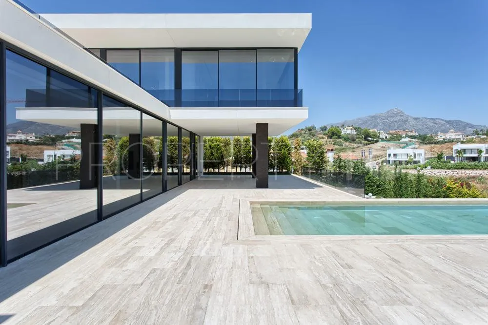 Villa en venta de 6 dormitorios en Marbella Ciudad