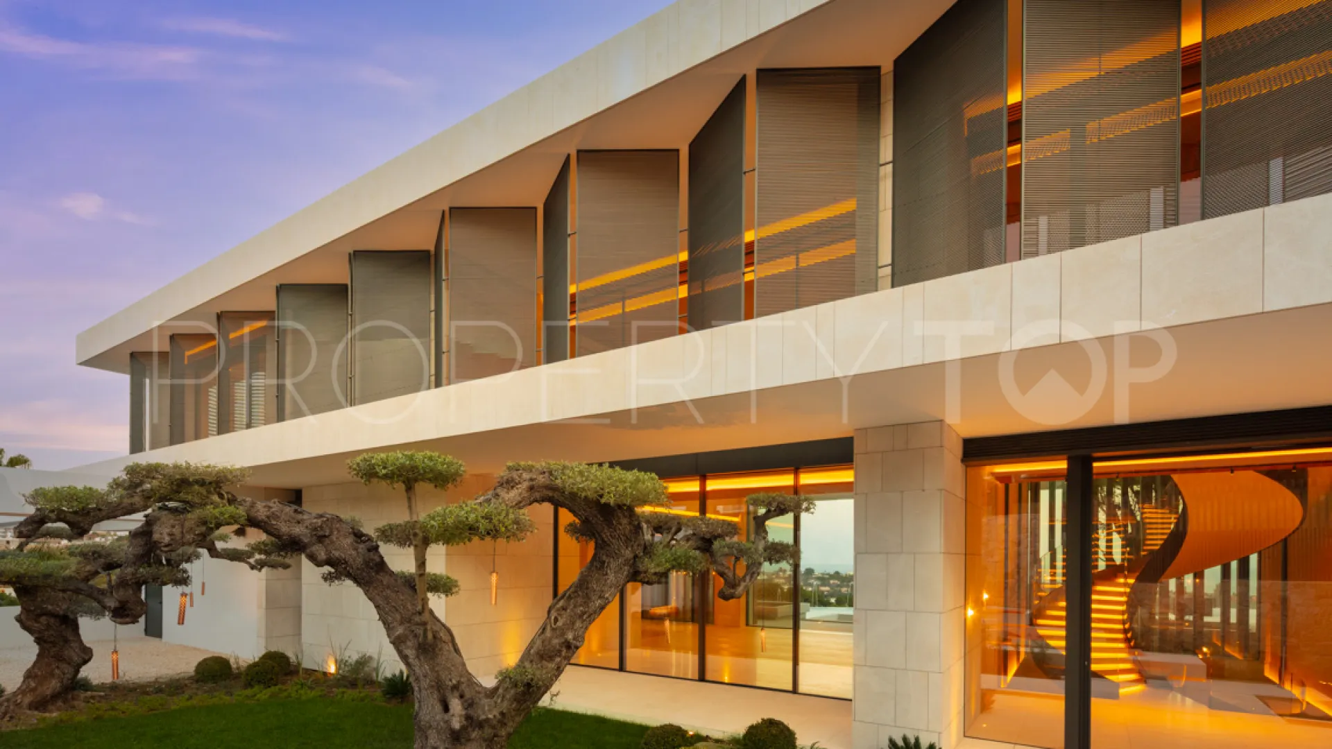 Villa with 12 bedrooms for sale in Benahavis