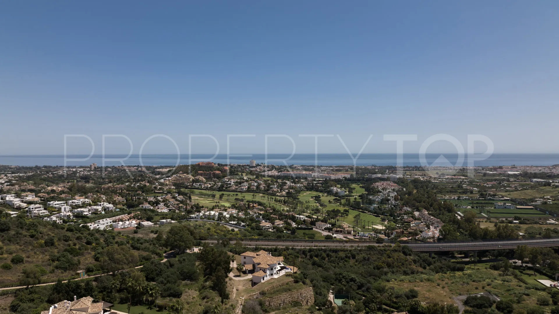 Villa en venta en Benahavis