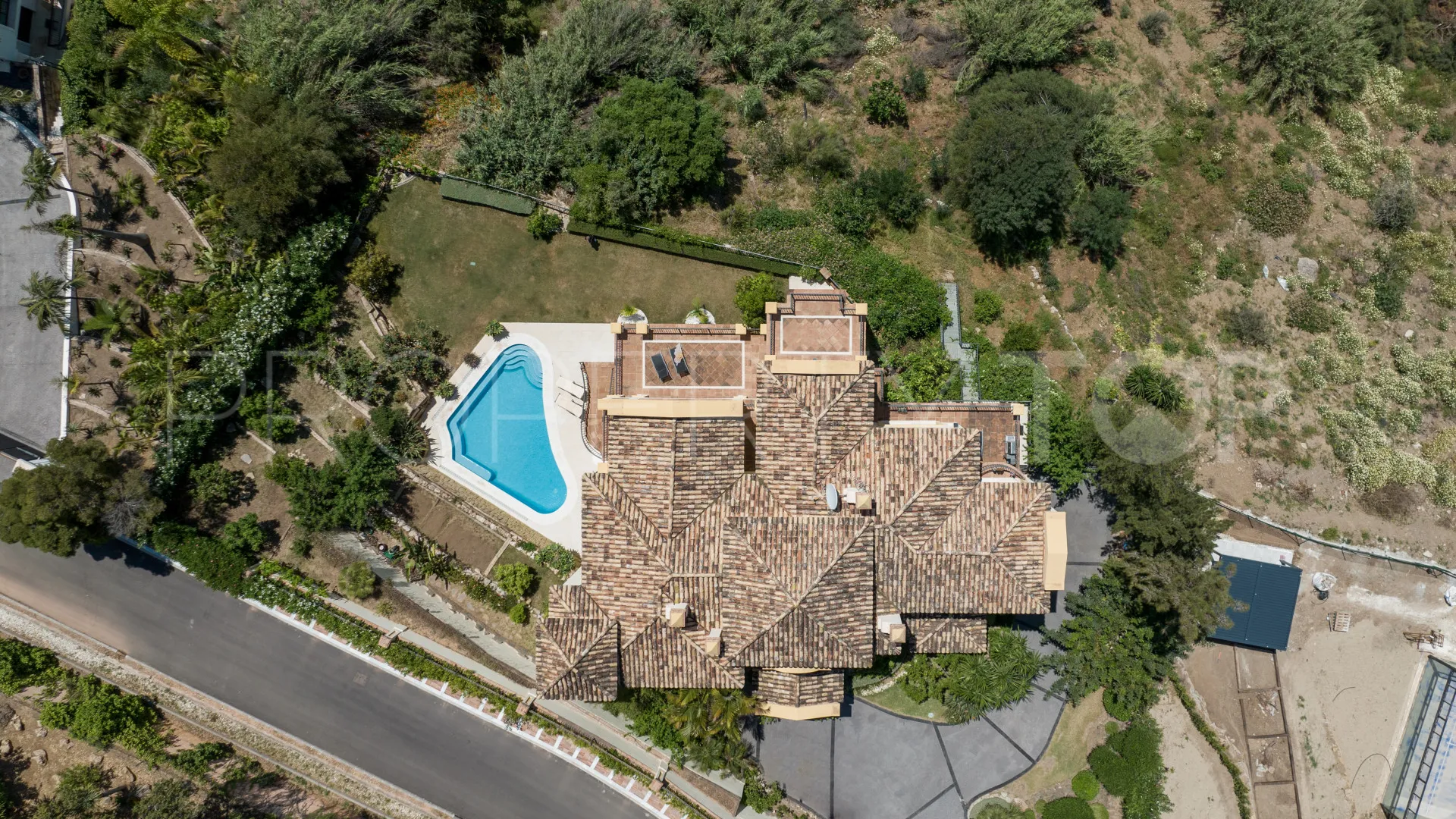 Villa en venta en Benahavis