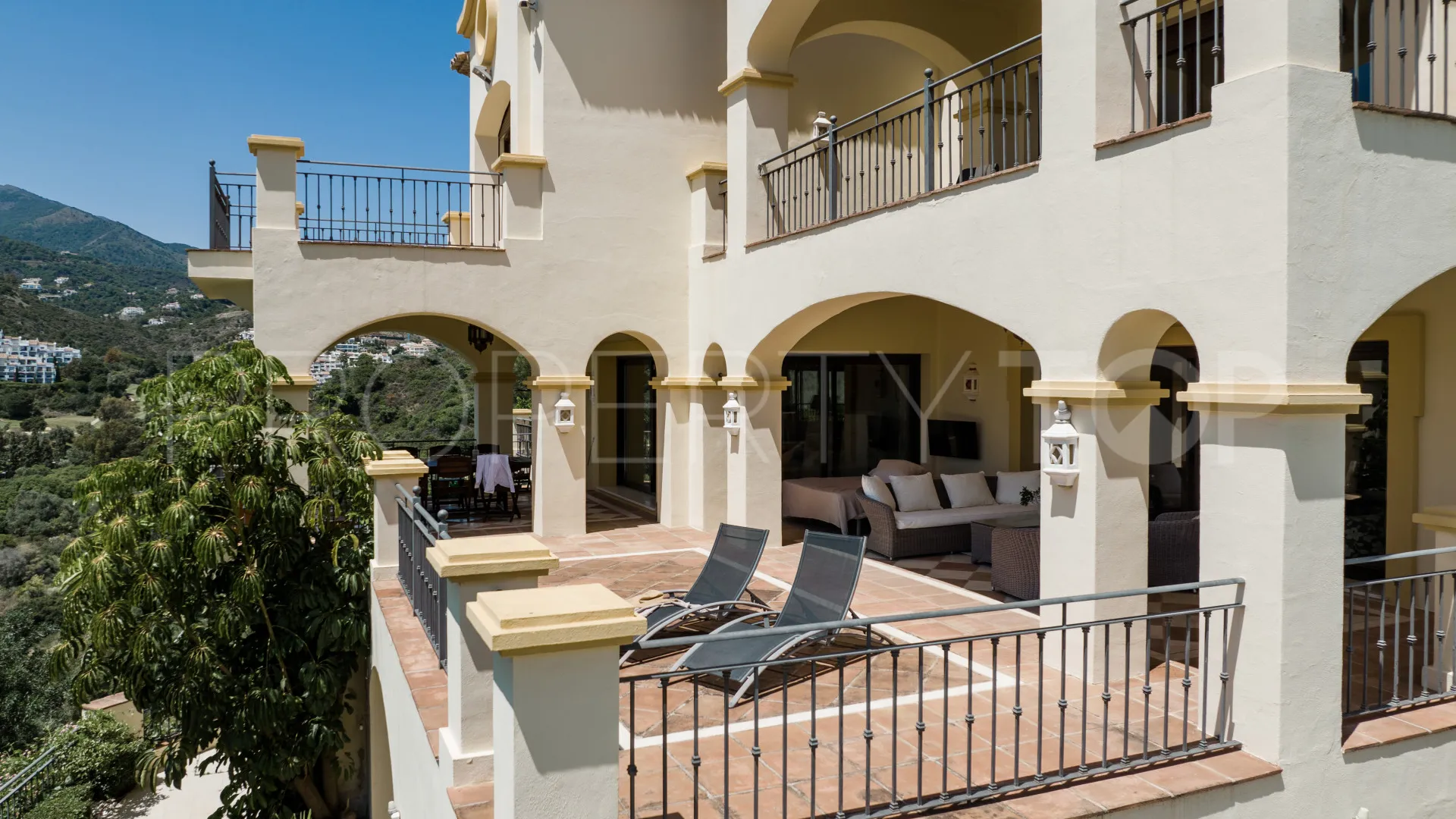 Villa en venta en Benahavis