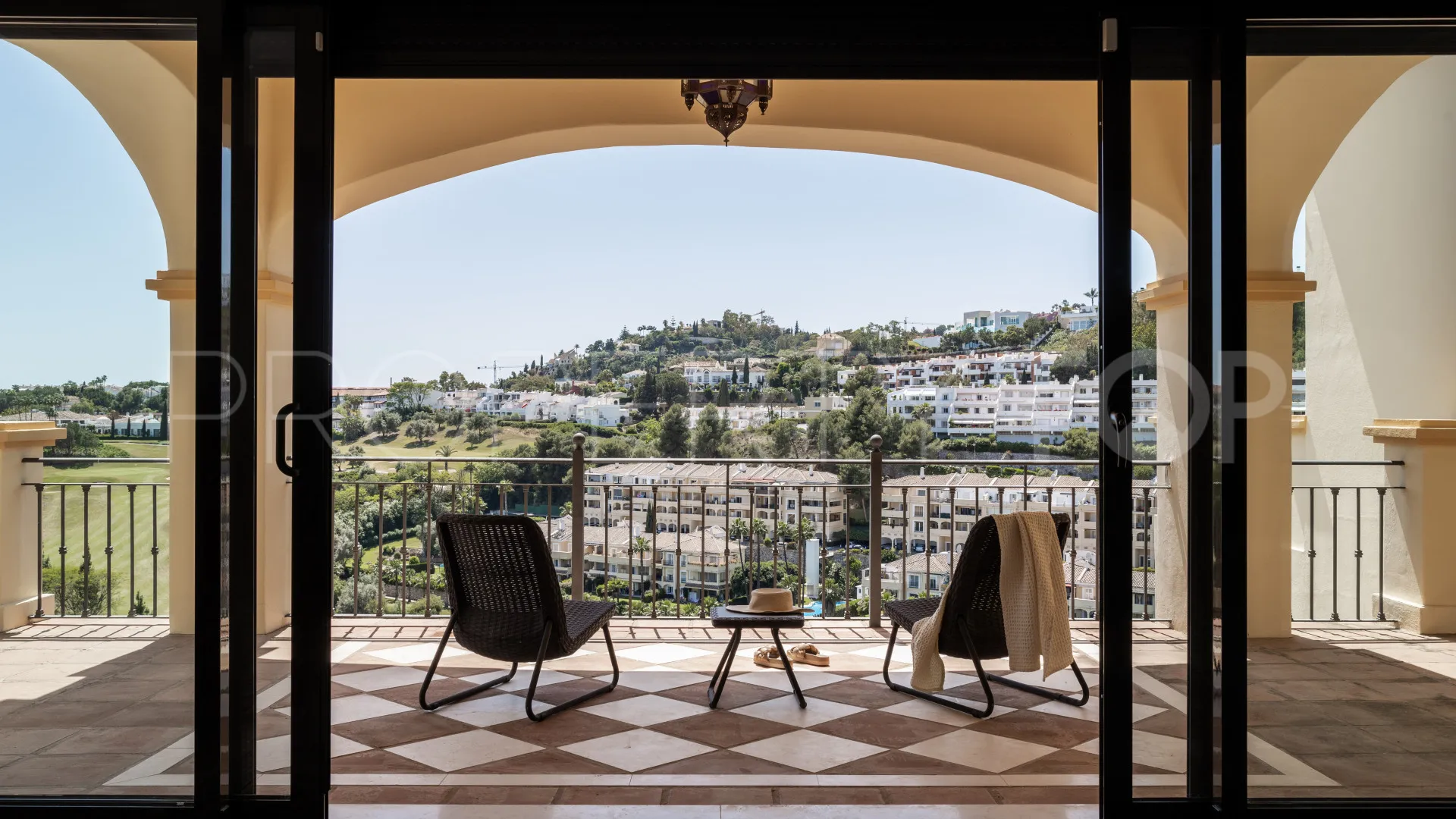 Villa en venta en Benahavis