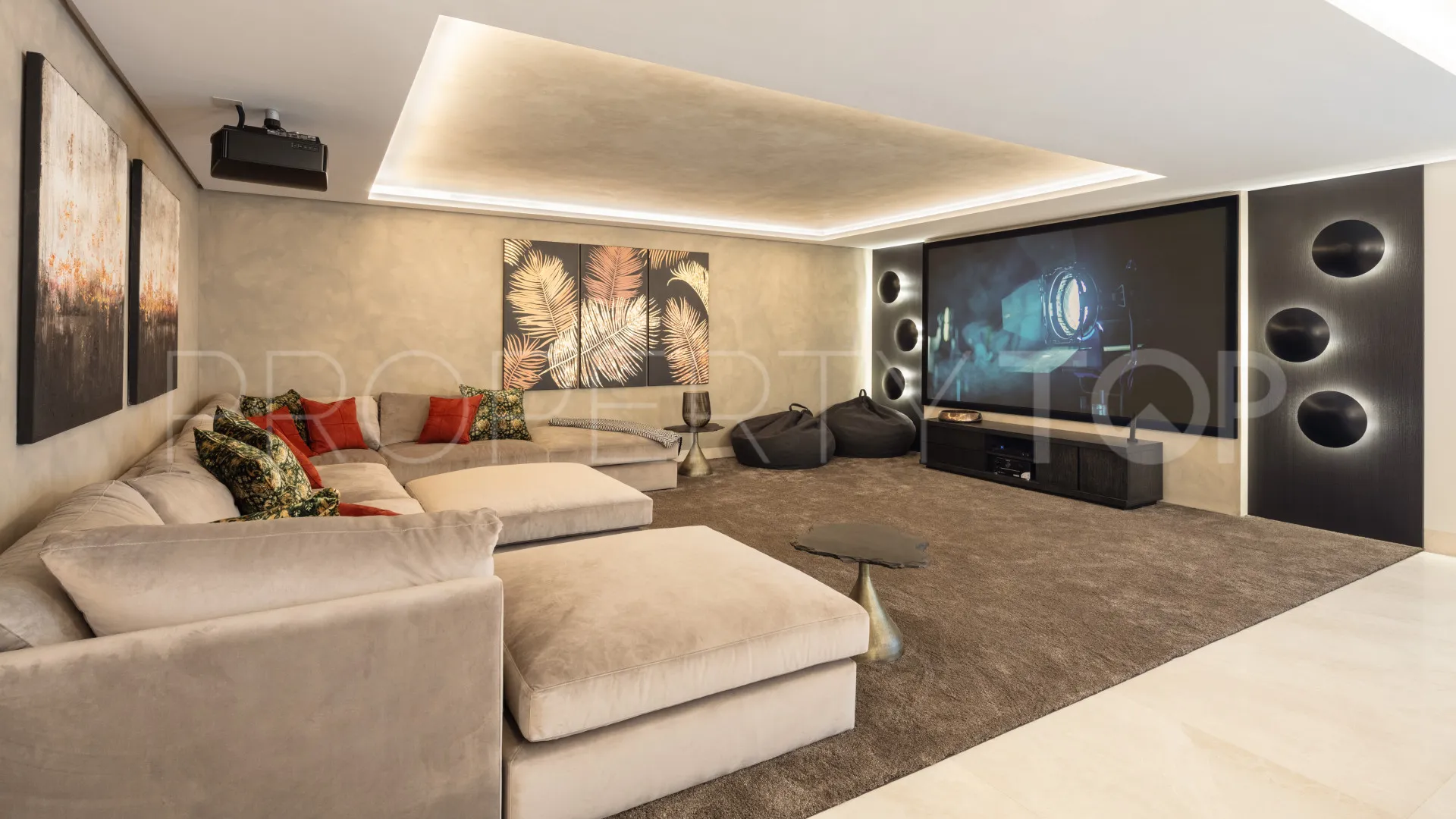 Villa con 7 dormitorios en venta en Benahavis