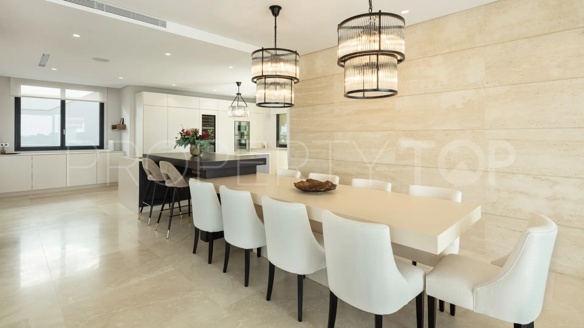 Villa con 7 dormitorios en venta en Benahavis