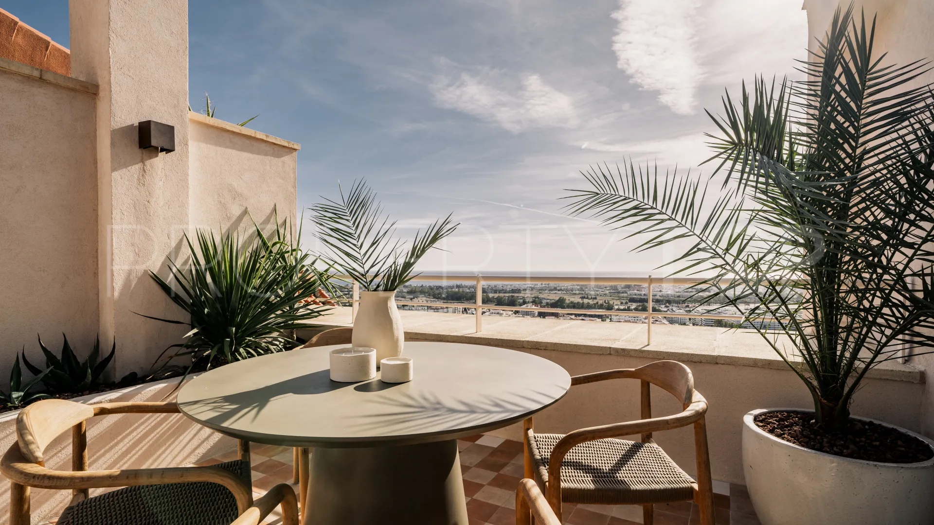 Atico duplex en venta en Marbella de 3 dormitorios