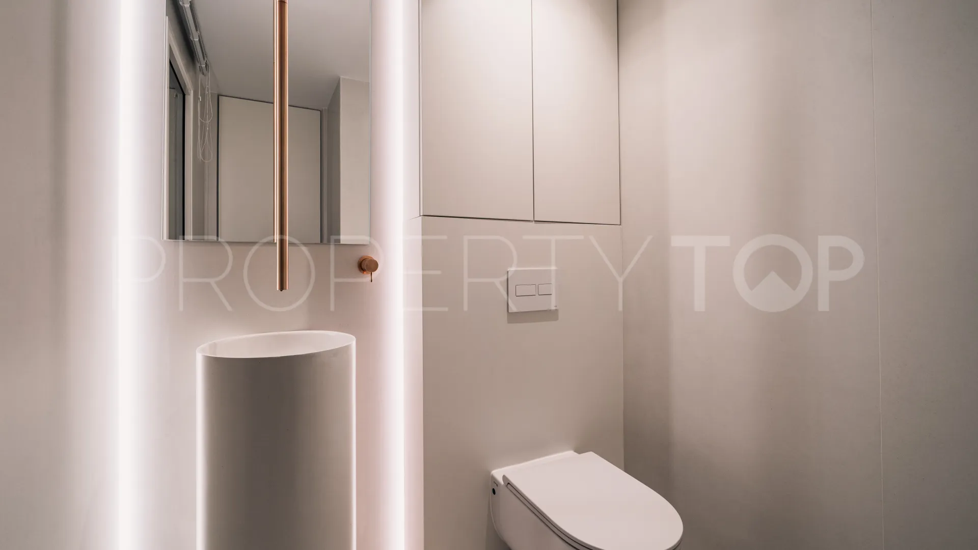 Atico duplex en venta en Marbella de 3 dormitorios
