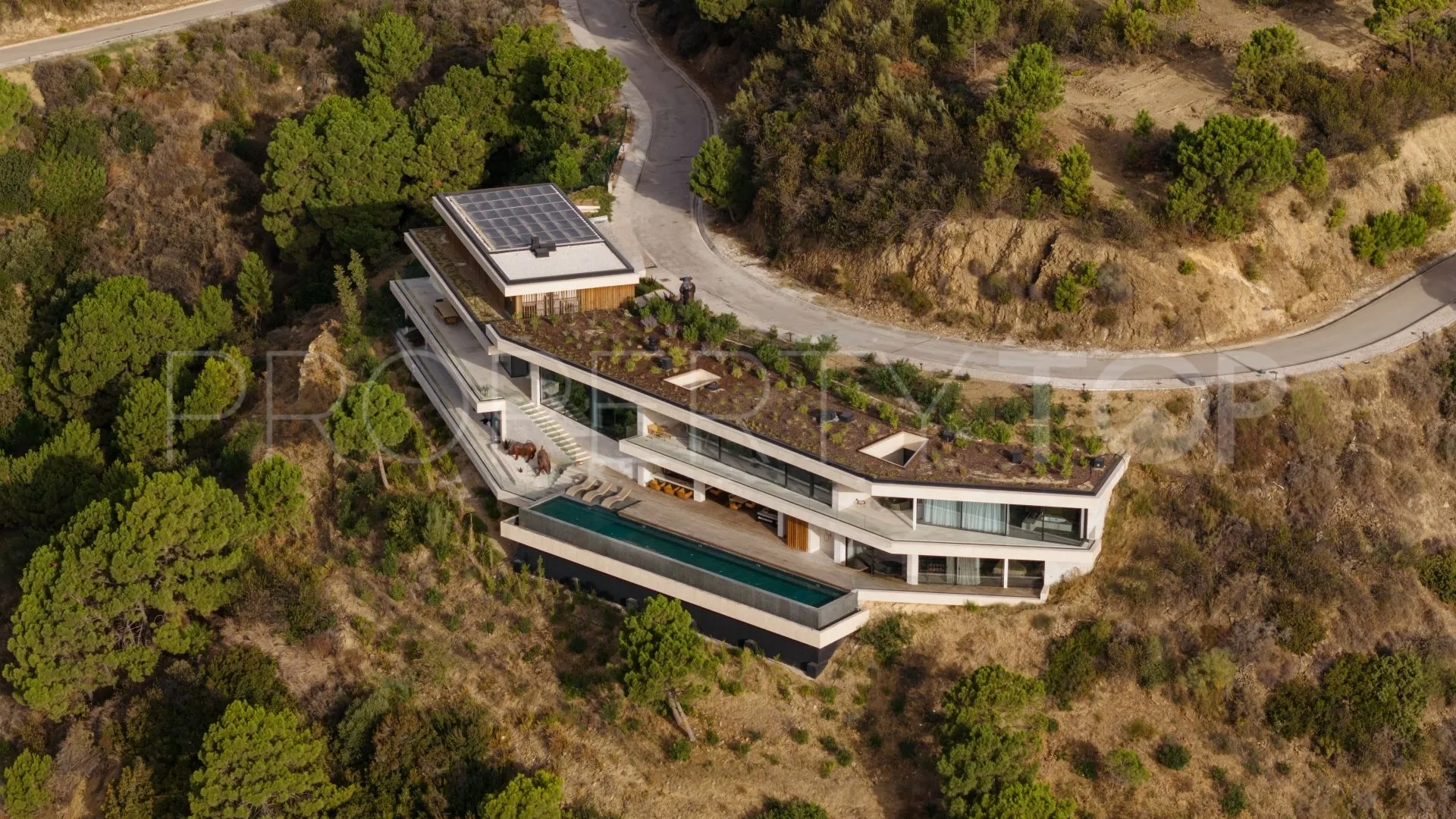 Comprar villa en Benahavis con 7 dormitorios