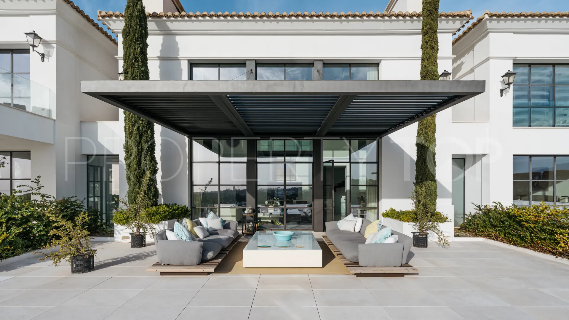 Se vende villa en Benahavis de 7 dormitorios