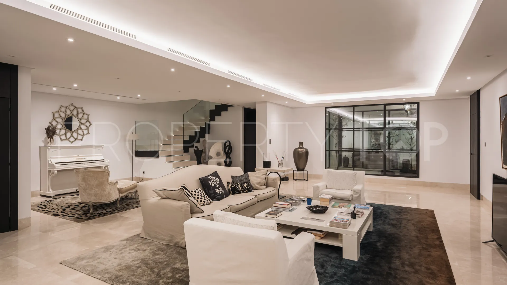 Se vende villa en Benahavis de 7 dormitorios