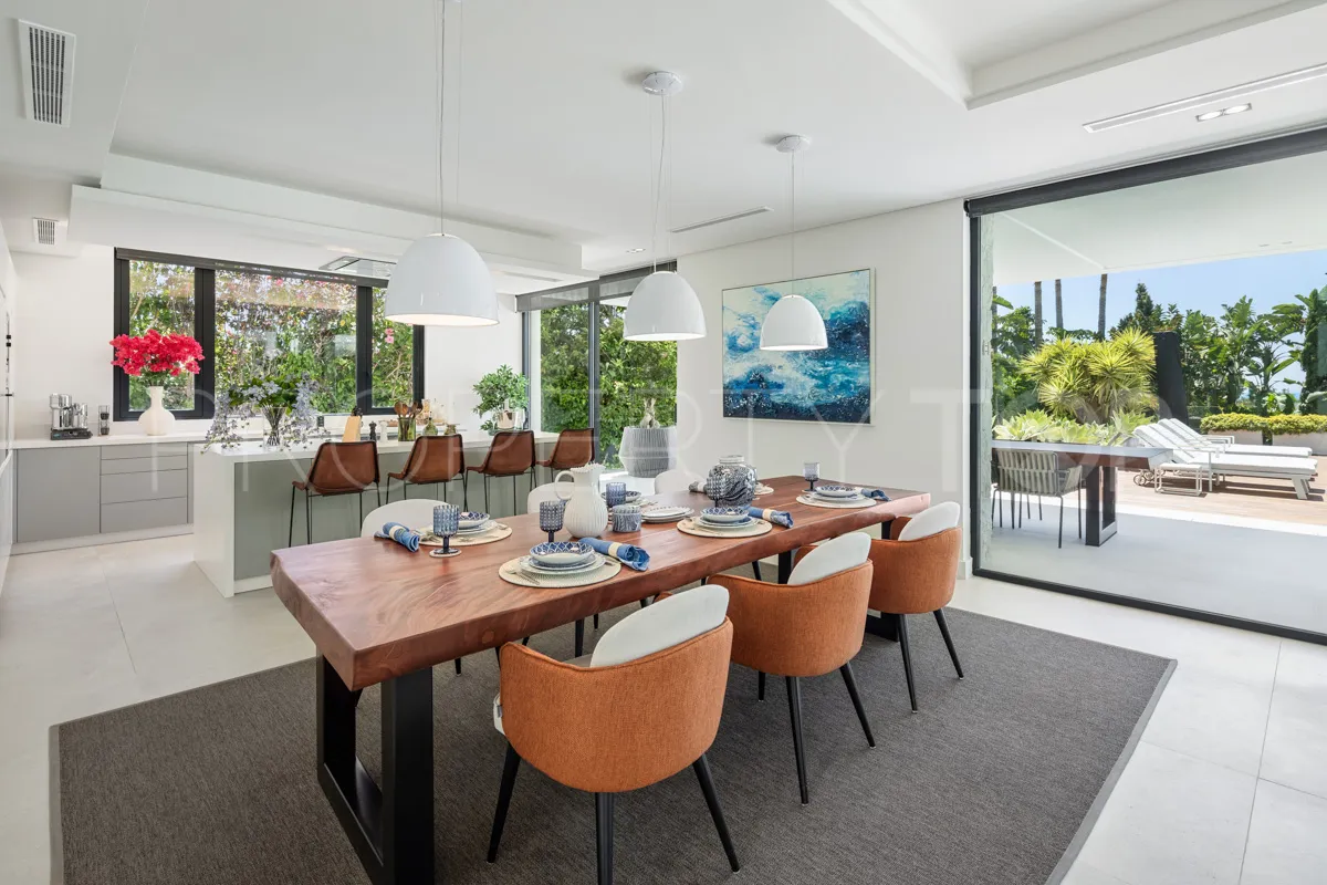 Marbella 4 bedrooms villa for sale