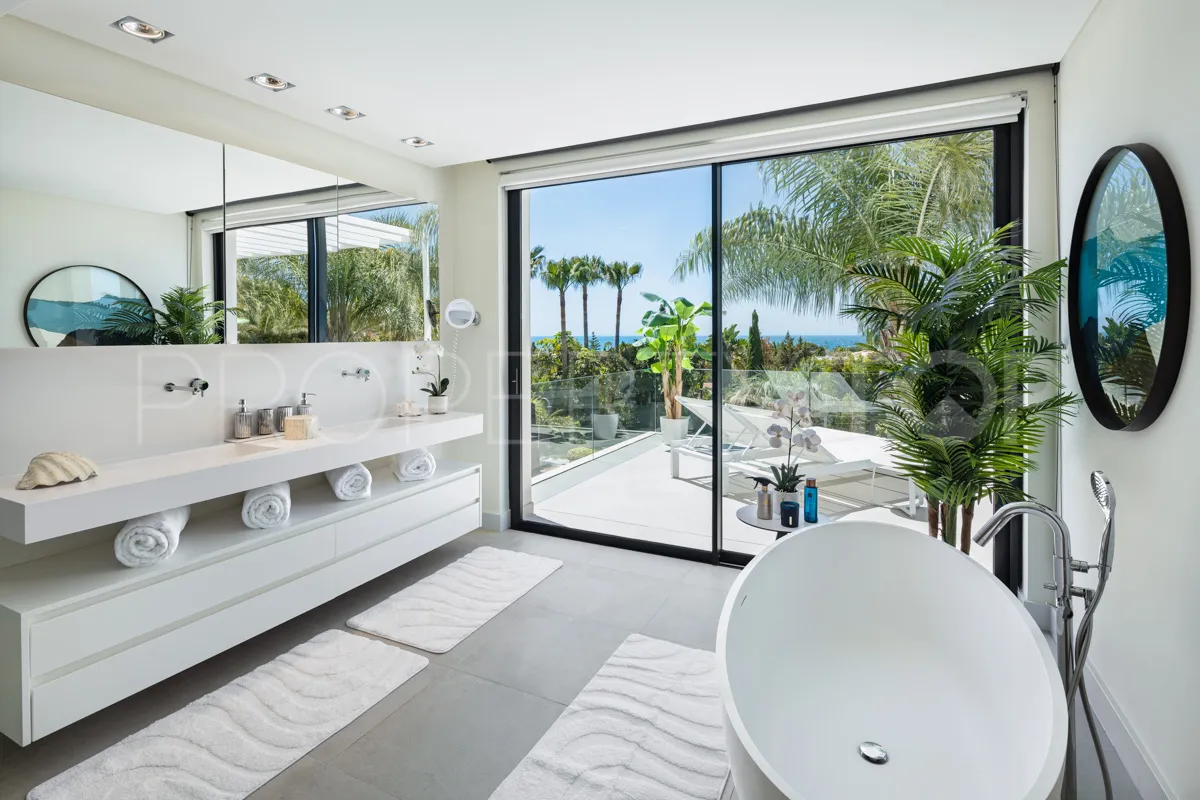 Marbella 4 bedrooms villa for sale