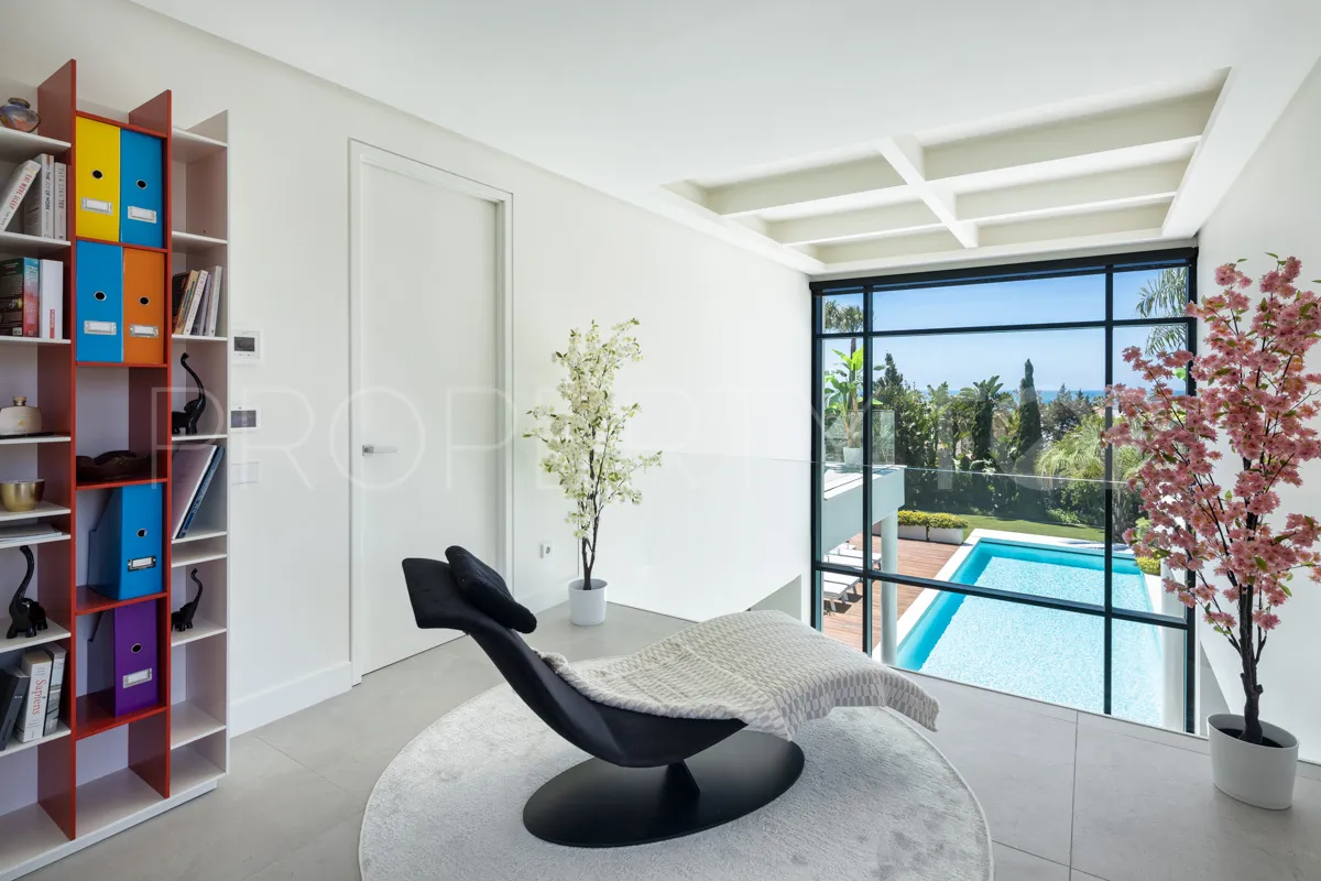 Marbella 4 bedrooms villa for sale