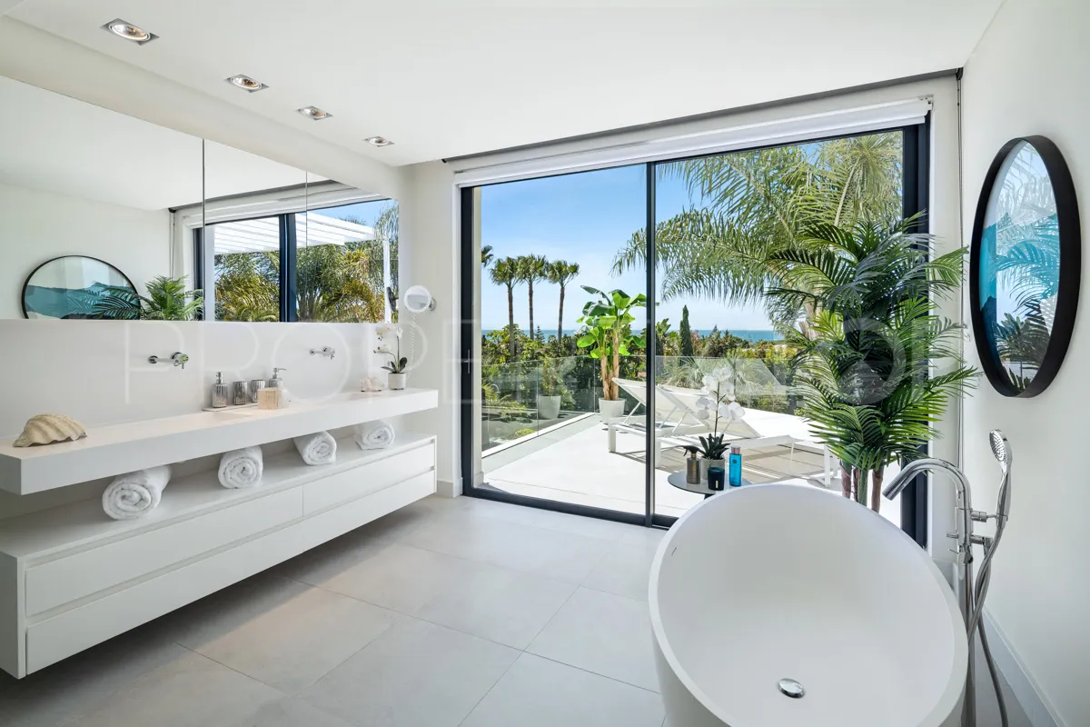 Marbella 4 bedrooms villa for sale