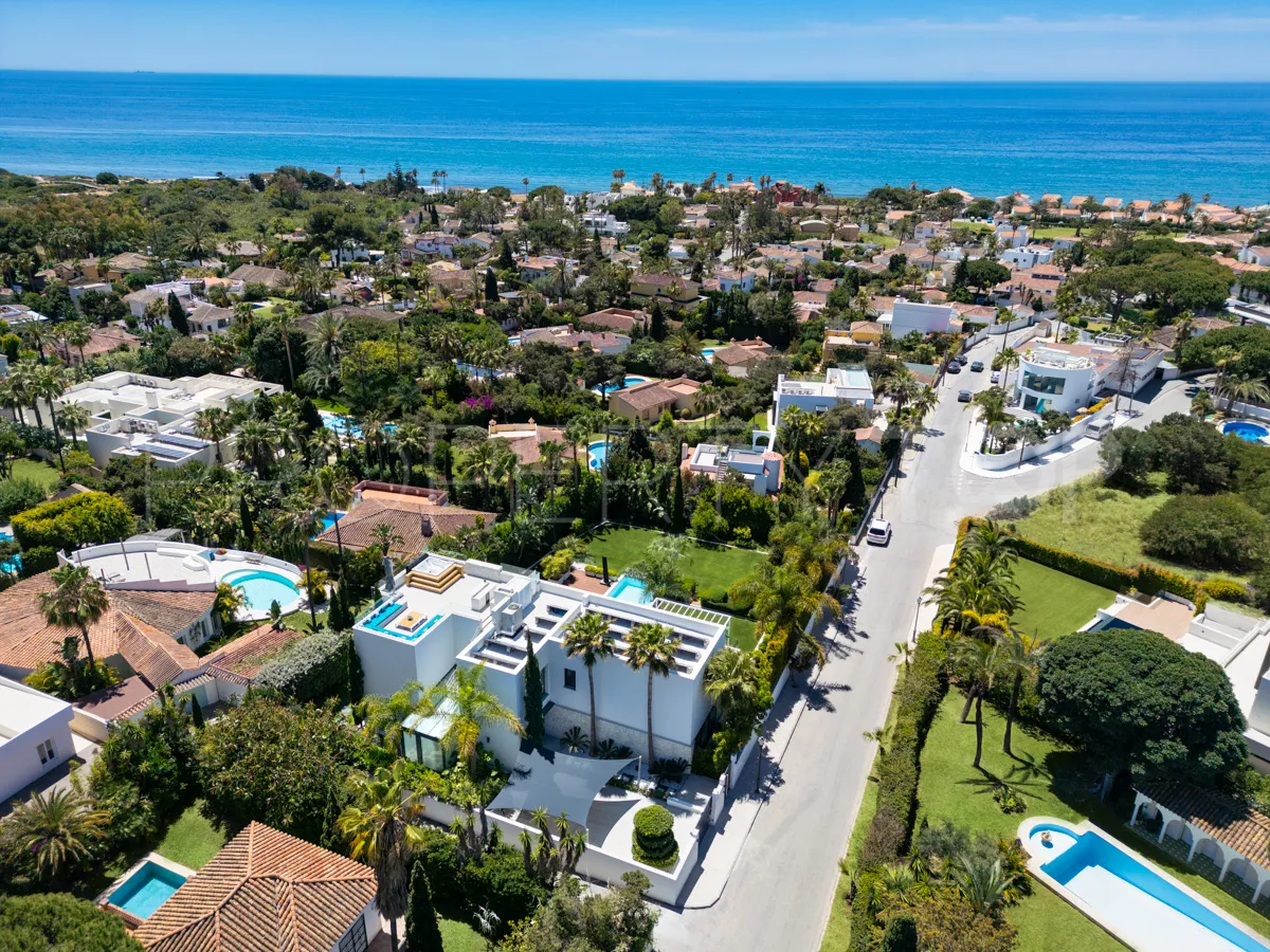 Marbella 4 bedrooms villa for sale