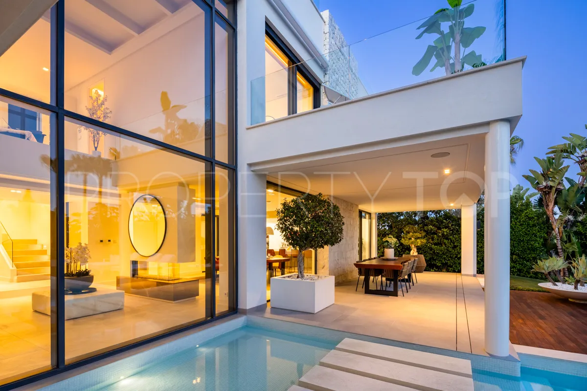 Marbella 4 bedrooms villa for sale
