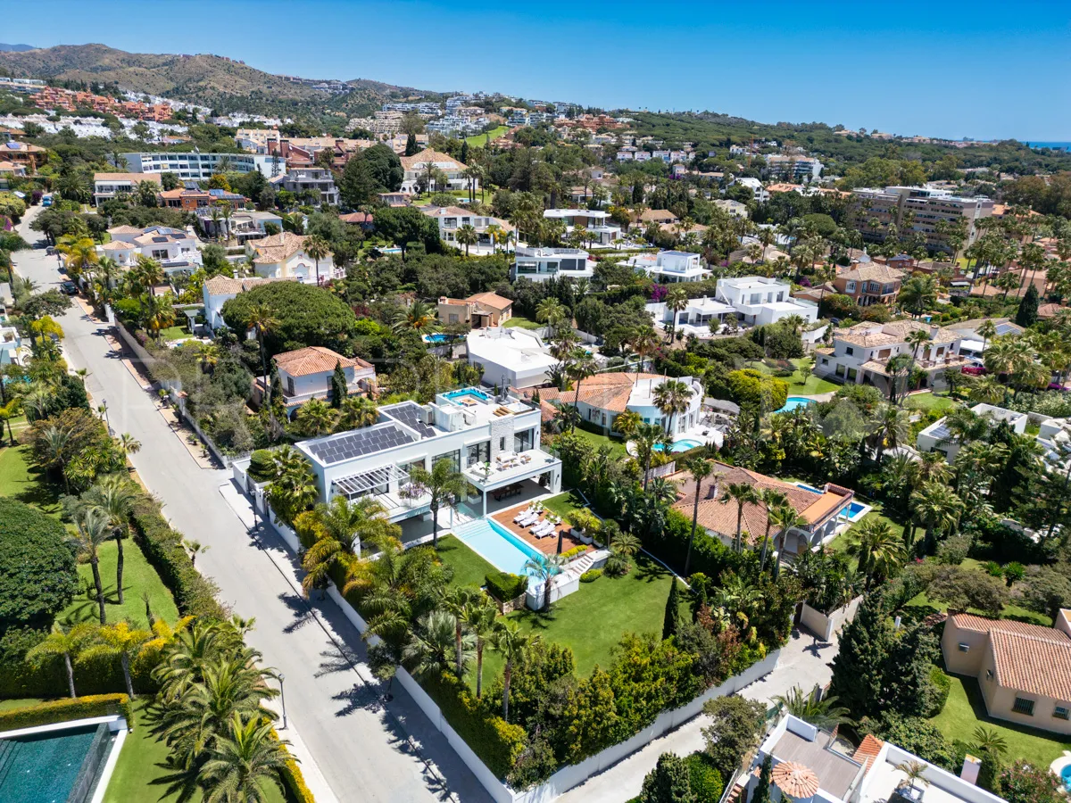 Marbella 4 bedrooms villa for sale