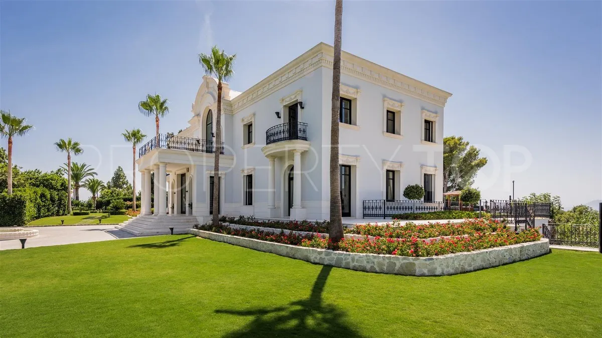 Mansion a la venta en Marbella Este de 7 dormitorios