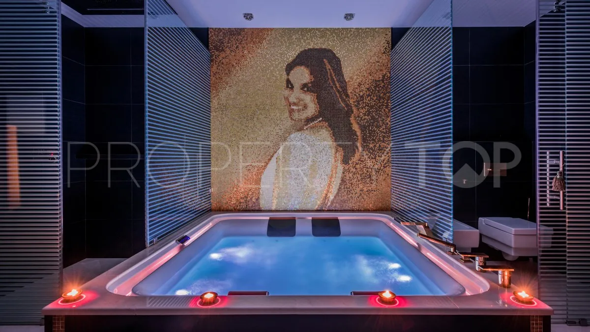 Mansion a la venta en Marbella Este de 7 dormitorios
